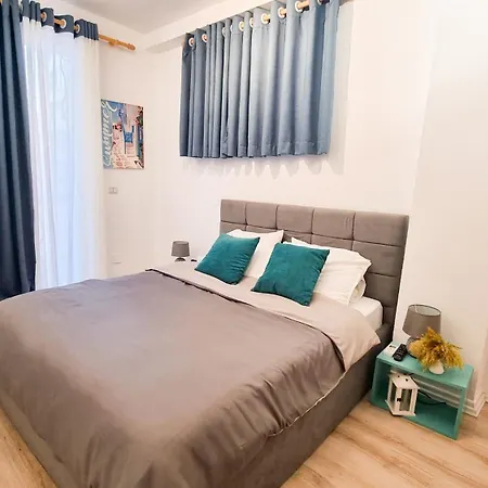 Comfy & Cute Space In City Center Tirana Exterior photo